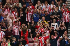 2023夏季转会窗口：十大震惊足坛的球员转会案例回顾